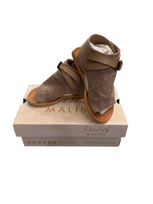Girls NWT Blowfish Malibu Shoes