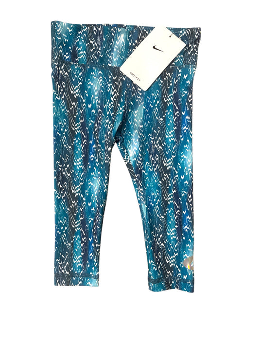 Girls New With Tags 3/4 length Nike Leggings